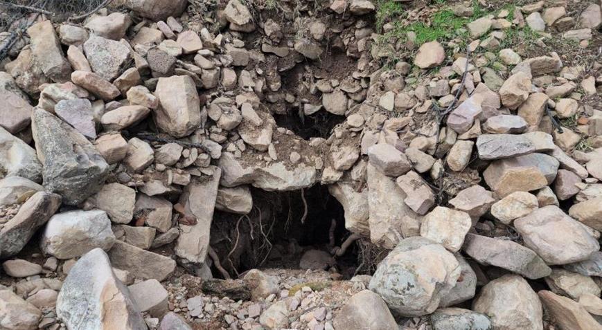 “Obruktan bir su çıktı, yaklaşık 1 ay simsiyah aktı” “Obruktan bir su çıktı, yaklaşık 1 ay simsiyah aktı”