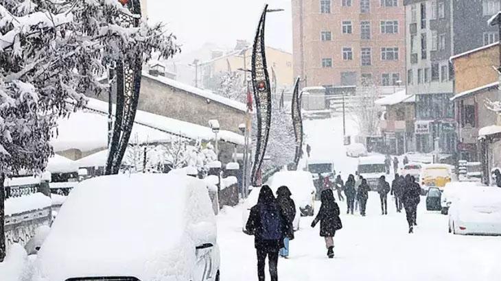 YARIN İSTANBULDA OKULLAR TATİL Mİ ?  10 Ocak 2024te İstanbulda okullar tatil olacak mı, İstanbulda kar tatili var mı