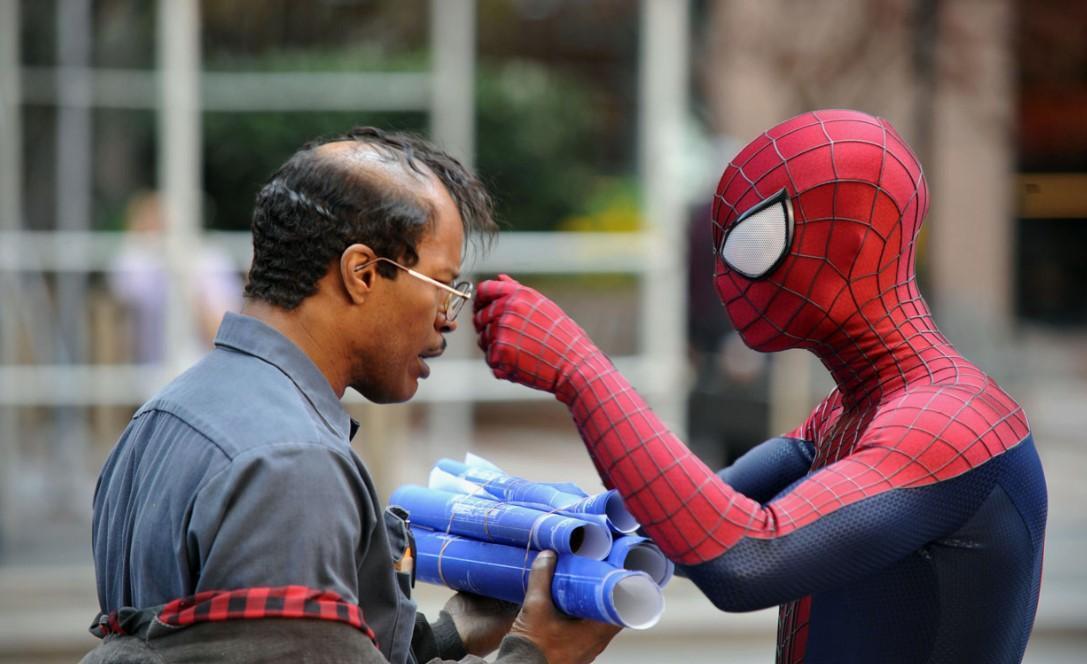 İNANILMAZ ÖRÜMCEK ADAM FİLMİ OYUNCULARI