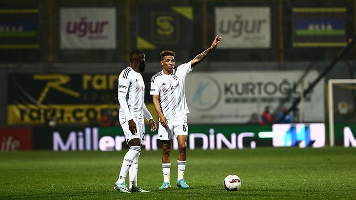 İstanbulspor - Beşiktaş maçından kareler