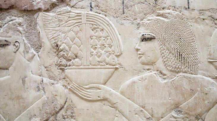 Eski Mısırlı kadınların güzellik sırları Gözlerindeki sürme mikrobu öldürüyordu, ruj şifaydı