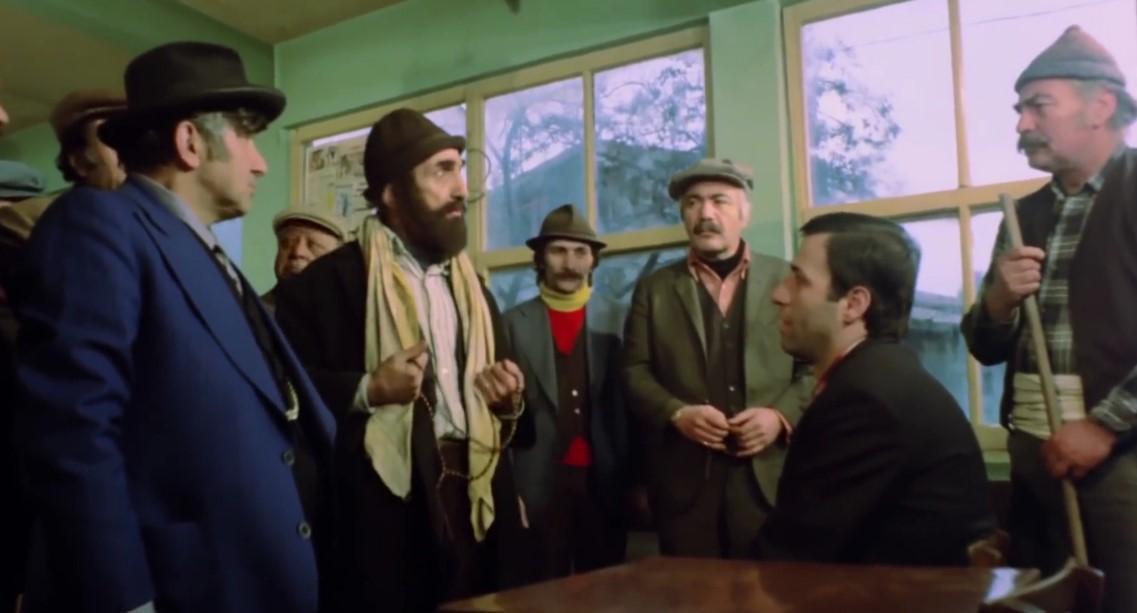 ÜÇ KAĞITÇI OYUNCULARI