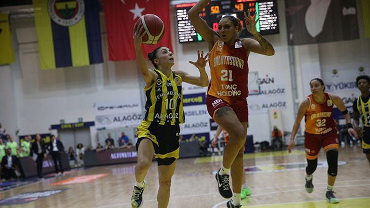 Fenerbahçe Alagöz Holding - Galatasaray Çağdaş Faktoring maçından kareler