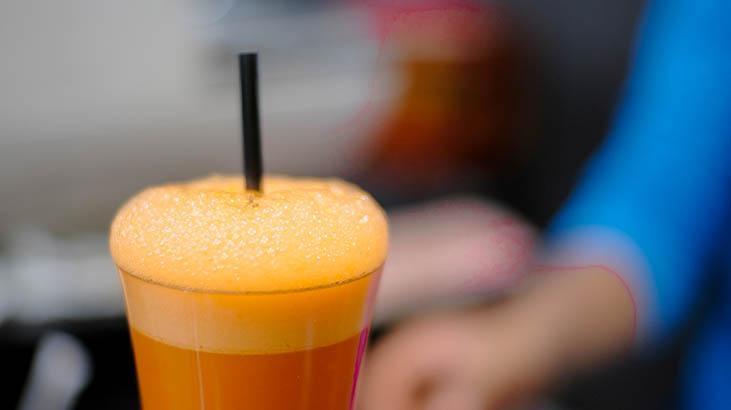 Can sıkan mide yanmasına birebir İbrahim Saraçoğlu önerdi: 1 fincan içip öyle yatın