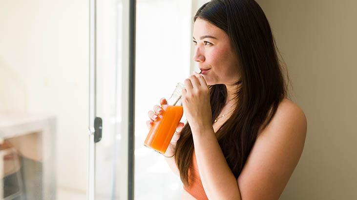 Can sıkan mide yanmasına birebir İbrahim Saraçoğlu önerdi: 1 fincan içip öyle yatın