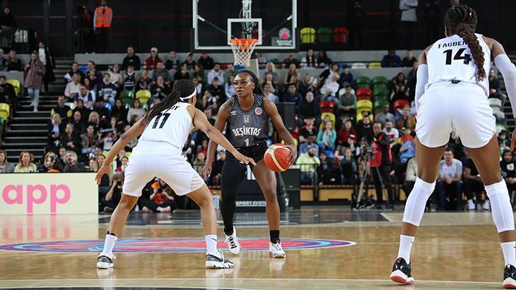 London Lions - Beşiktaş BOA maçından kareler