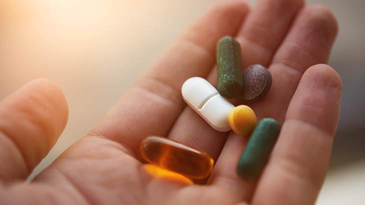 Vitamin takviyeleri ölüme bile götürüyor İlk belirtileri bulantı, kusma ve ishal