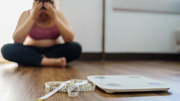 ANA ÖĞÜNLERİ YATMADAN 4-5 SAAT ÖNCE TÜKETİN