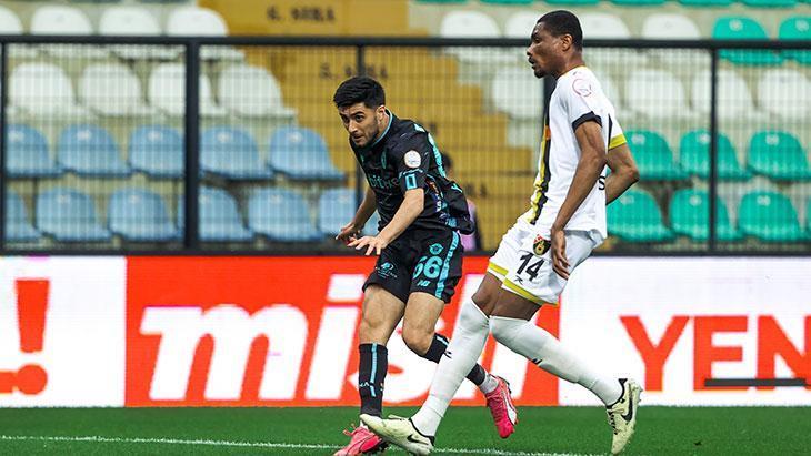 İstanbulspor - Adana Demirspor maçından kareler