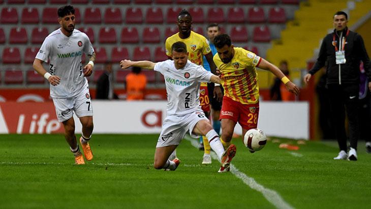 Kayserispor - Fatih Karagümrük maçından kareler