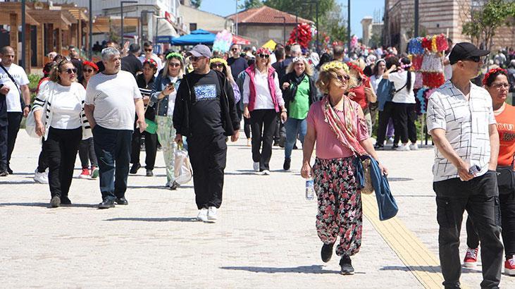 Edirnede Kakava-Hıdrellez coşkusu Binlerce kişi akın etti