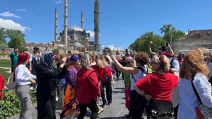 Edirnede Kakava-Hıdrellez coşkusu Binlerce kişi akın etti