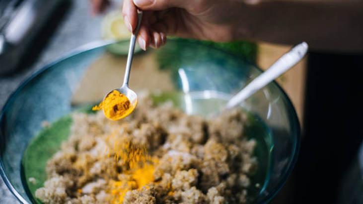 1 kaşık zeytinyağına 1 tutam ekleyin, farkı görün Ne iltihap ne hazımsızlık bırakıyor 1 kaşık zeytinyağına 1 tutam ekleyin, farkı görün Ne iltihap ne hazımsızlık bırakıyor