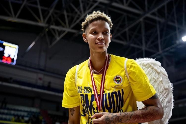 MELİSSA VARGAS KİMDİR, kaç yaşında, nereli ve evli mi Filenin Sultanlarının yıldızı Melissa Vargas boyu kaç, hangi takımda oynuyor