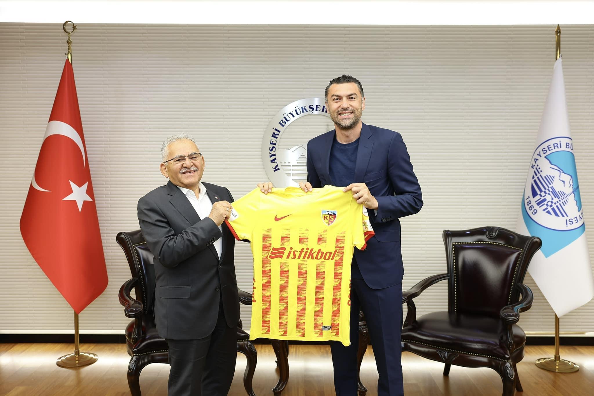 Burak Yılmaz'dan Başkan Büyükkılıç'a ziyaret