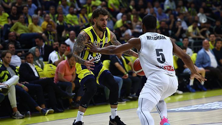 Fenerbahçe Beko - Beşiktaş Emlakjet maçından kareler