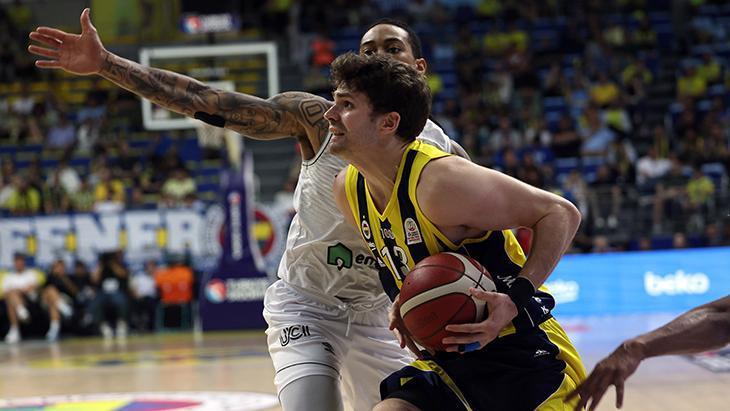 Fenerbahçe Beko - Beşiktaş Emlakjet maçından kareler