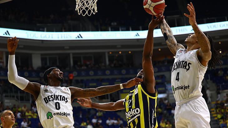 Fenerbahçe Beko - Beşiktaş Emlakjet maçından kareler