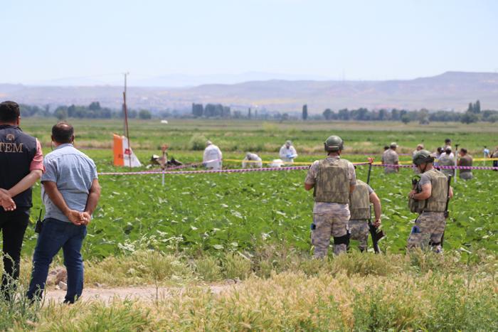 Kayseride eğitim uçağı düştü MSB: İki pilot şehit oldu