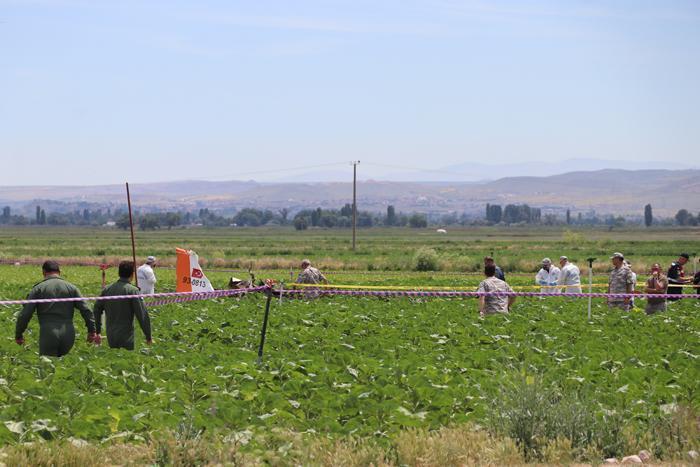 Kayseride eğitim uçağı düştü MSB: İki pilot şehit oldu