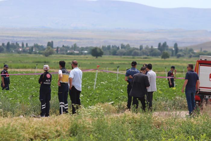 Kayseride eğitim uçağı düştü MSB: İki pilot şehit oldu