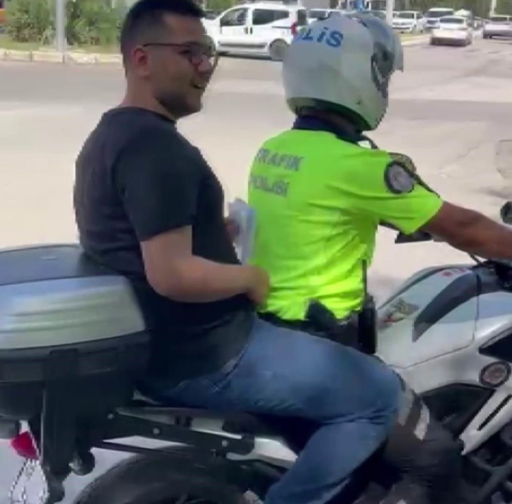 YARDIMA TRAFİK POLİSLERİ KOŞTU