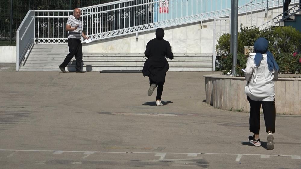 SANİYELERLE YETİŞTİLER