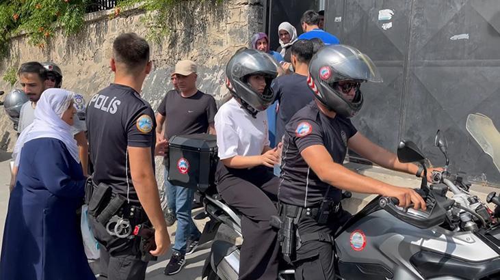 İSİMLERİ KARIŞTIRILAN 2 OKULUN ÖNÜNDE MOTORİZE TİM NÖBETİ