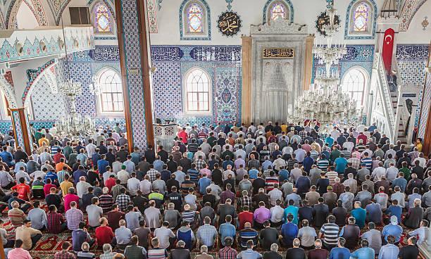YURT DIŞINDA BAYRAM NAMAZI SAAT KAÇTA
