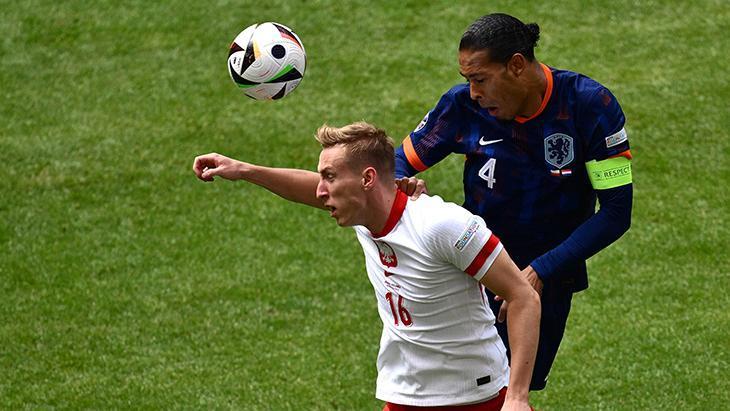 Polonya - Hollanda maçından kareler