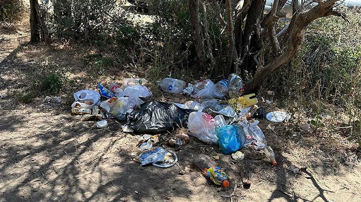 Yer: Bodrum Tatilcilerden geriye çöpleri kaldı Yer: Bodrum Tatilcilerden geriye çöpleri kaldı