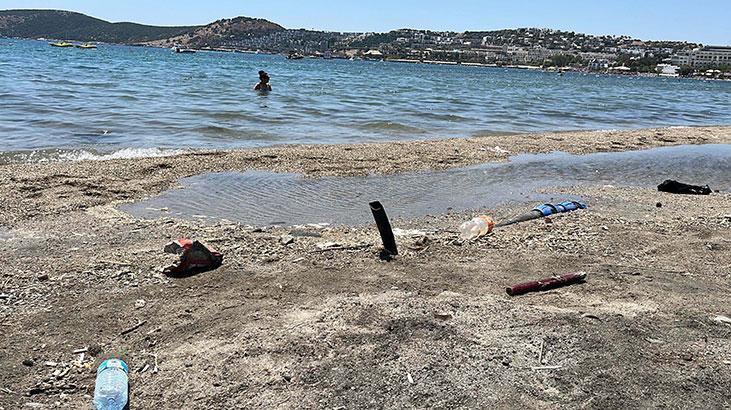 Yer: Bodrum Tatilcilerden geriye çöpleri kaldı Yer: Bodrum Tatilcilerden geriye çöpleri kaldı