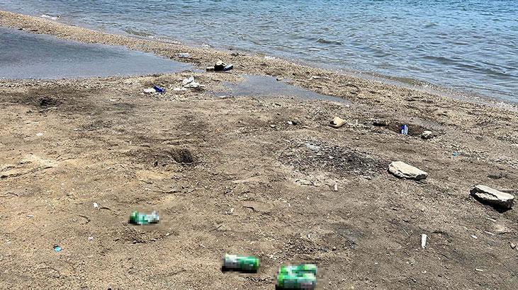 Yer: Bodrum Tatilcilerden geriye çöpleri kaldı Yer: Bodrum Tatilcilerden geriye çöpleri kaldı