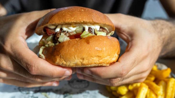 Yaşlandıkça çöken göz altlarını 10 yaş gençleştiriyor Tuza veda, retinole merhaba