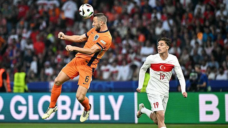 Hollanda - Türkiye maçından kareler