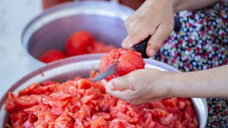 Kışlık menemende ekşime derdine son Sırrı şişede saklı: Ters çevirince bitiyor