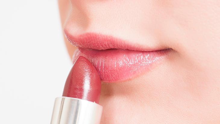 Dudak tonunuz burcunuza göre değişiyor! Ruj rengini buna göre seçin ...