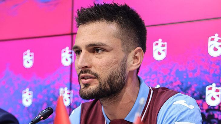 Okay Yokuşlunun imza töreninden kareler