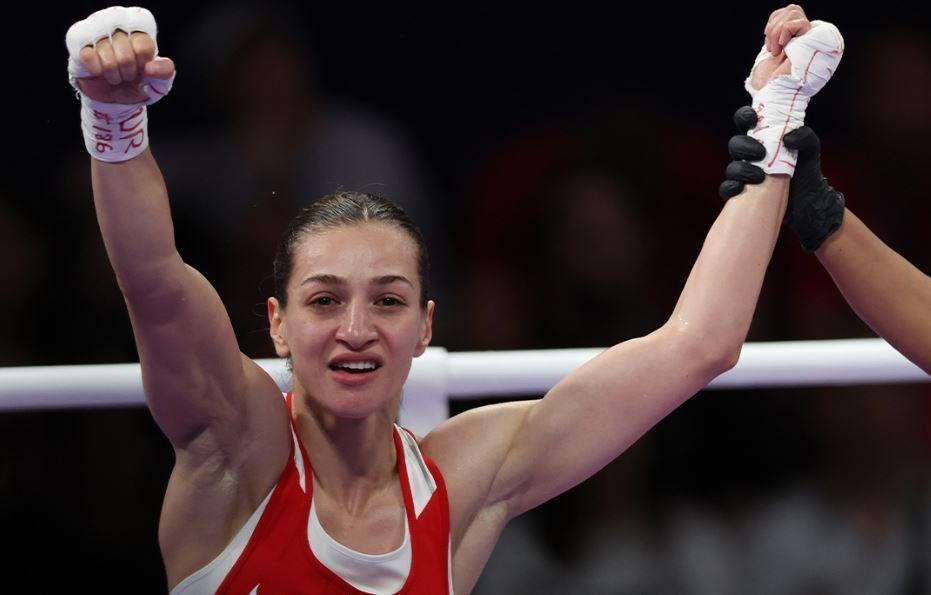 Boksör 🥊 Buse Naz Çakıroğlu yarı final boks maç sonucu ne oldu Paris Olimpiyat Oyunlarında Buse Naz Çakıroğlu kazandı mı