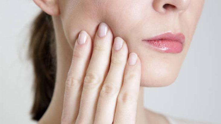 Gıdıya veda ettiren balık yüzü tüyosu Çene çizgisi 10 saniyede ortaya çıkıyor