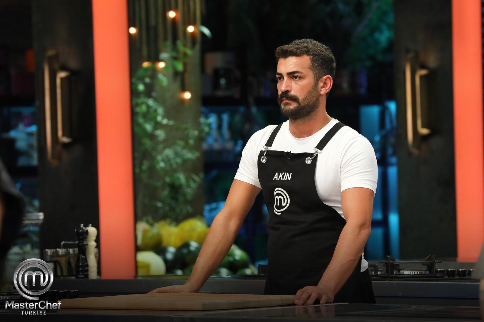 MASTERCHEF YEDEKLERDEN ANA KADROYA GİREN 3. YARIŞMACI MASTERCHEF YEDEKLERDEN ANA KADROYA GİREN 3. YARIŞMACI
