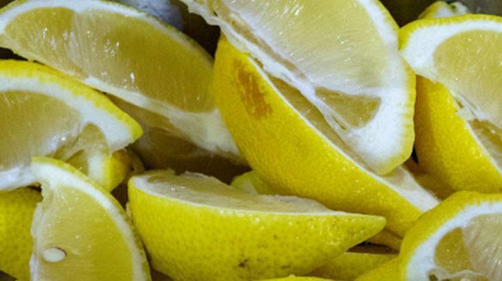 Herkes mutfakta aynı hatayı yapıyor Çekirdekleri gider tıkıyor, etkisi neredeyse sıfır Herkes mutfakta aynı hatayı yapıyor Çekirdekleri gider tıkıyor, etkisi neredeyse sıfır