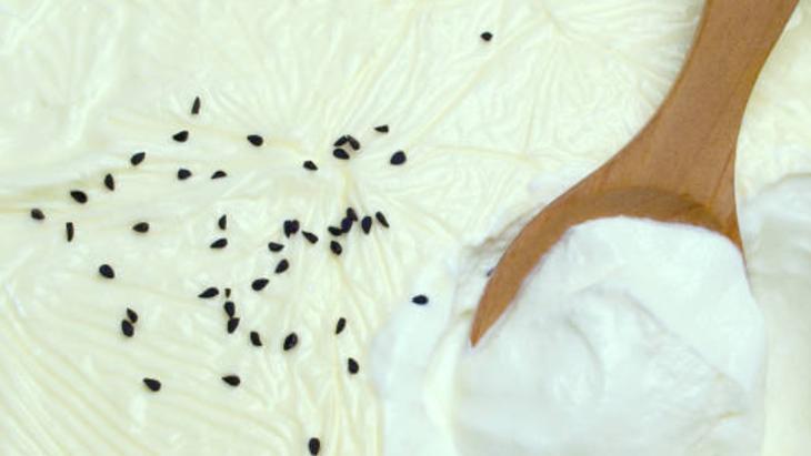 ÇÖREK OTU İLE SAĞLIKLI SAÇLARA MERHABA