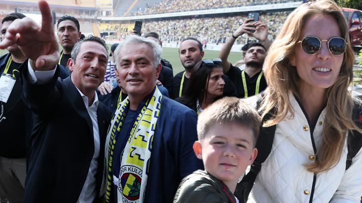 Ali Koç ve Mourinho'ya Galatasaray derbisi göndermesi! 'Çocuğumu geri istiyorum'