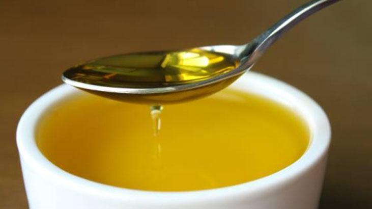 Koltuk, kıyafet, halı fark etmiyor İnatçı zeytinyağı lekesini anında söküp atıyor