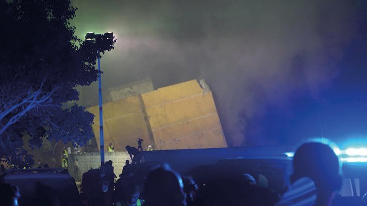 İsrail Beyruta saldırdı İşte bölgeden fotoğraflar