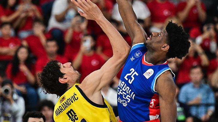 Şampiyon Efes! Fenerbahçe Beko'yu devirdiler, Kupa Erdoğan'dan Fenerbahçe Beko - Anadolu Efes maçından kareler