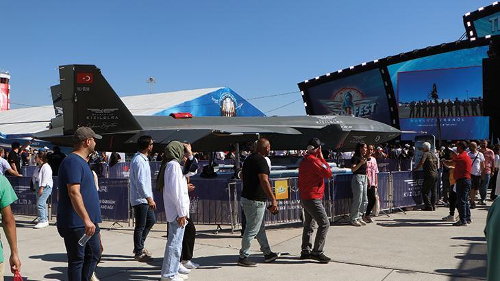 TEKNOFEST heyecanı sürüyor! Vatandaşlardan milli teknolojilere yoğun ...
