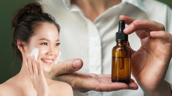 Koreliler için her şeyden önemli Tek bir leke, kararma bırakmıyor: Cam ciltin sırrı