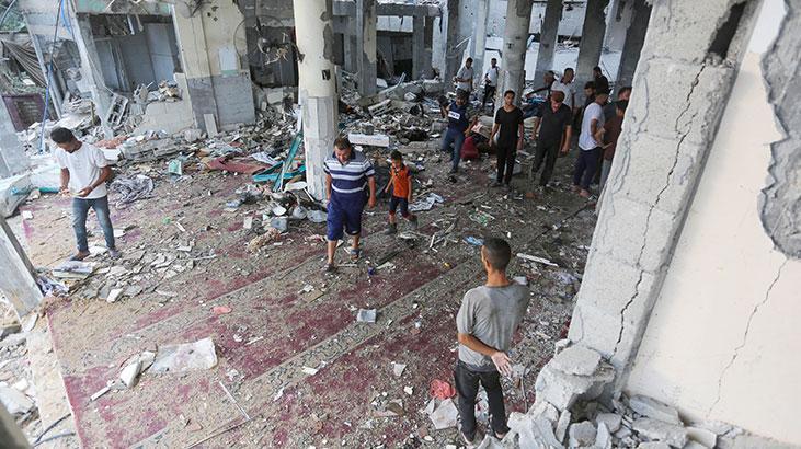 İsrail, Gazzede bir camiyi hedef aldı Ölü ve yaralılar var